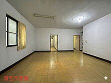 文化中心(同慶里)最低總價近輕軌站大空間一樓公寓