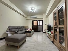 屏東高工輕屋齡3房平車華廈