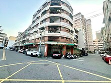 五甲/瑞隆商圈邊間一層一戶翻新三樓美寓