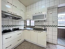 曾意婷北屯國小旁成家三房平車全新整理低總