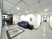 一坪只賣14萬❗️中清路商辦室內近百坪附平車