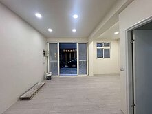 香山大庄重新翻新類田字型邊間透天+側空地