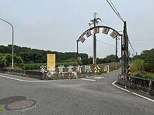 靈威宮溪畔收租農地