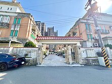 亮菁菁✨14期水湳多芬莊園邊間美墅｜43坪大地坪