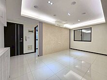 蘆洲區🍎捷運邊間黃金三樓