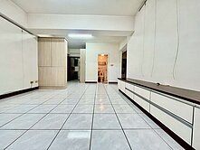 ★東森壯壯★西區靜巷質感宅近美術館特附大平車