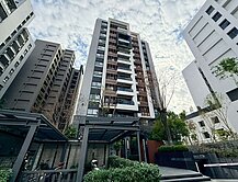 北屯~首購首選中國醫商圈10年屋次頂樓大兩房平車