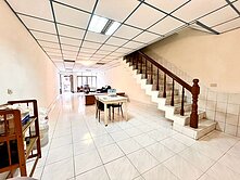 張嘉玲/★低於行情★大地坪可停雙車四套房稀有透天