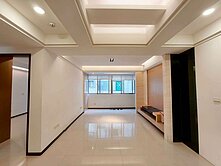 大湖黃金三樓公寓