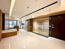 巨蛋商圈｜全屋裝潢3改2房配平車｜精華地段｜誠