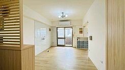 【賣厝阿哲】東區「哈佛世家」近成大面公園三房含車