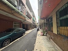 🏠 山子頂市場旁超值透天