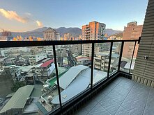 全新富域三房平面車位0973559991小吳