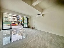 建工商圈最熱鬧地段・輕軌旁・全新臨路店面