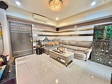 (曉曄)五甲萬坪公園-凱旋捷運站-學區2房+車位