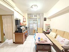 低總價學區電梯3房🍎邊間方正❤️首購低公設