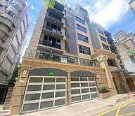 晴光商圈華誼欣生~屋新屋況佳~休旅車位