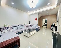 大里12年屋｜臨路車庫別墅｜間間套房