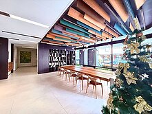 專簽樸森林黎明商圈大三房附平車７年屋