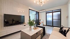 哈瑪星｜中山大學＆鼓山國小｜陽台進出裝潢三房美寓