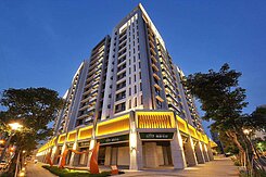 高鐵特區面公園黃金店面適合百業含4個B1平面車位