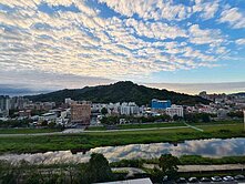 三峽冠倫河景頂樓三房