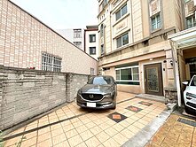 信實恬🍭大雅學府大地坪前院停車❗️社區最便宜別墅