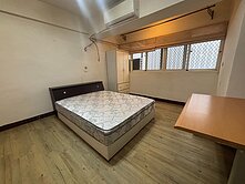 親友委托西區二中美屋