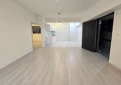 東海大學艾菲爾香榭三房車位