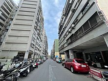 前鎮近漁港1+2樓含地下室騎樓店住