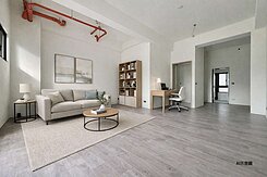 恩仔14期🏀松強國小｜朝南電梯別墅後院+側院超讚