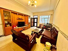 專員小江在鳳甲商圈鳳翔國中旁大地坪雙車墅透天