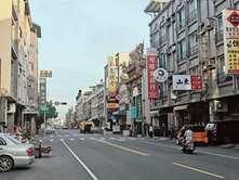 張嘉玲/小港孔鳳商圈金賺錢店面透天大地坪