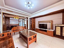 鼓山區｜羅浮宮｜美術館典雅大四房平車