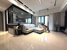 稀有好房｜下樓即捷運站｜3+1房含平面車位