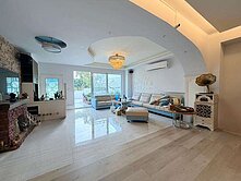 西區愛琴海風優質店住