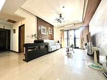 近漢神巨蛋商圈．夏都．大空間三房+車位