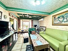 大魯閣商圈邊間電梯大四房社區平車使用中