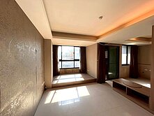 🌟一中商圈旁-「佳泰樂薇」大一房平車視野戶🌟