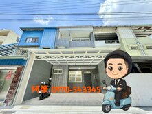 樹孝商圈６．２米面寬衛浴開窗５房孝親透天｜併排２車
