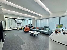 近市議會站｜河岸綠景大面寬約7.5米店面｜含四車位