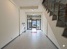 楠梓都會公園捷運、火車站#面寬縱深正四樓透店