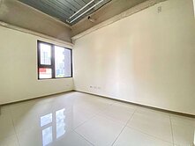 $秋紅谷藍線捷運電梯兩房車位