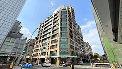 民權西路捷運電梯三房另28坪超大露台帝王景觀戶