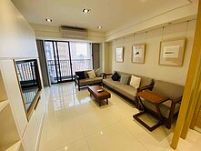 👑河堤社區.裕誠商圈高樓層.裝潢三房平車👑