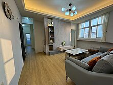 英明商圈/輕軌凱旋二聖三房美寓 短期