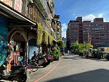 全新裝潢整理超美寓二樓3+1房 (新莊西盛街)