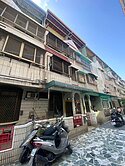 近衛武營.捷運站.三井百貨車庫透天