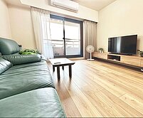 河堤社區｜維也納DC｜可停雙車｜溫潤質樸三房