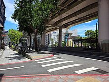  $182近忠孝復興捷運微風廣場蛋黃區套房釋出B